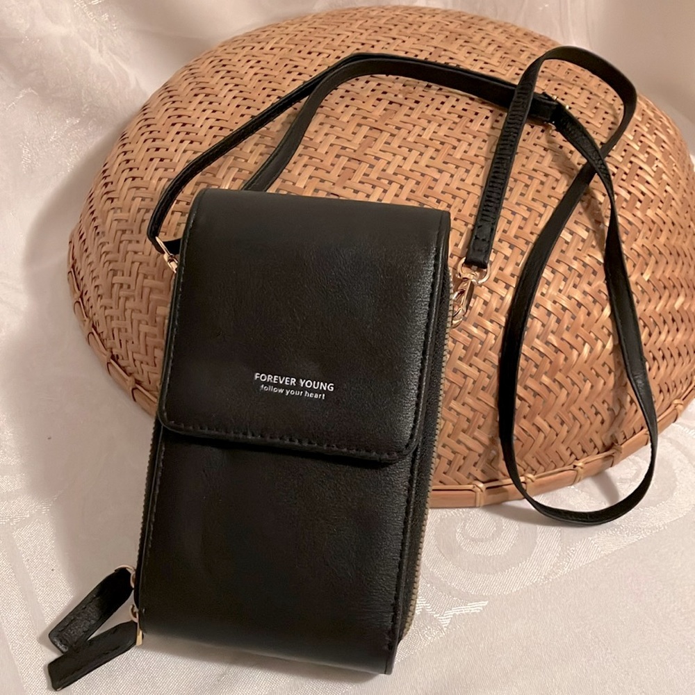 NWOT Forever Young 4 x 8 inch Micro Pak Crossbody Black Bag